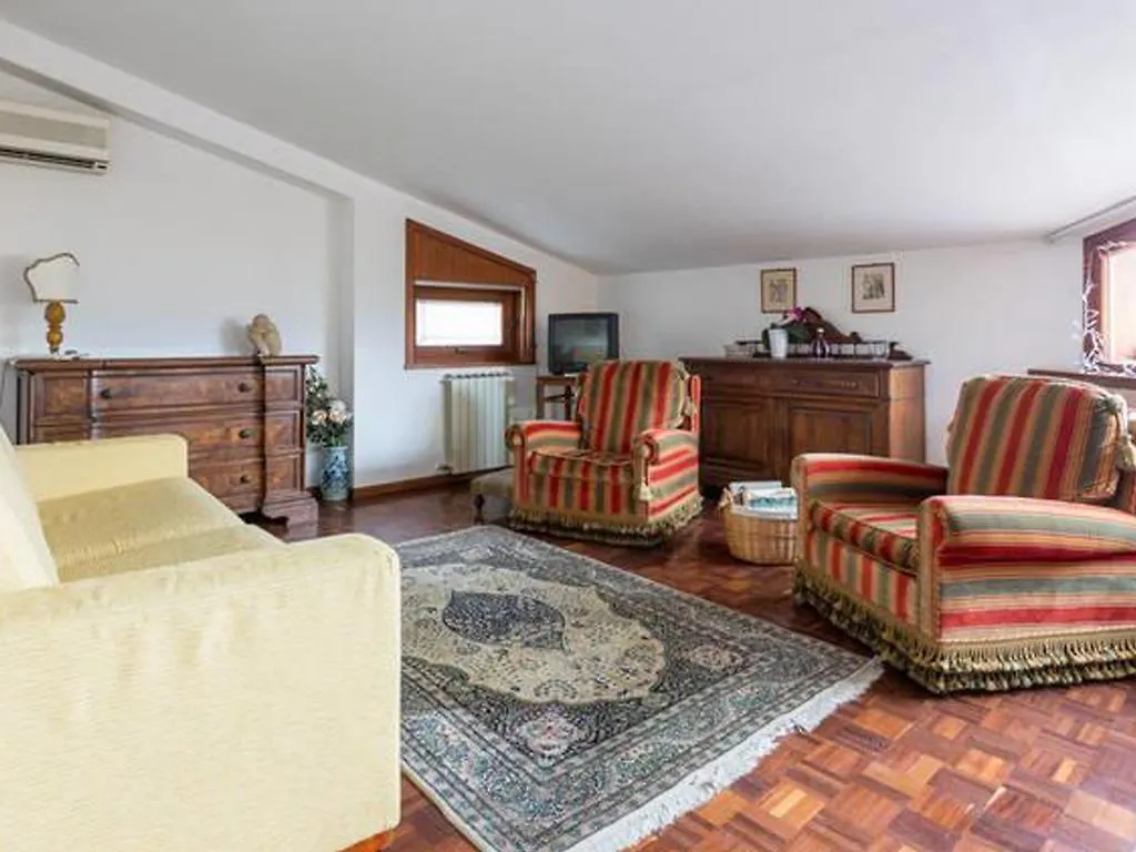Apartmán Attico Di Anna Maria Perugia 0*,